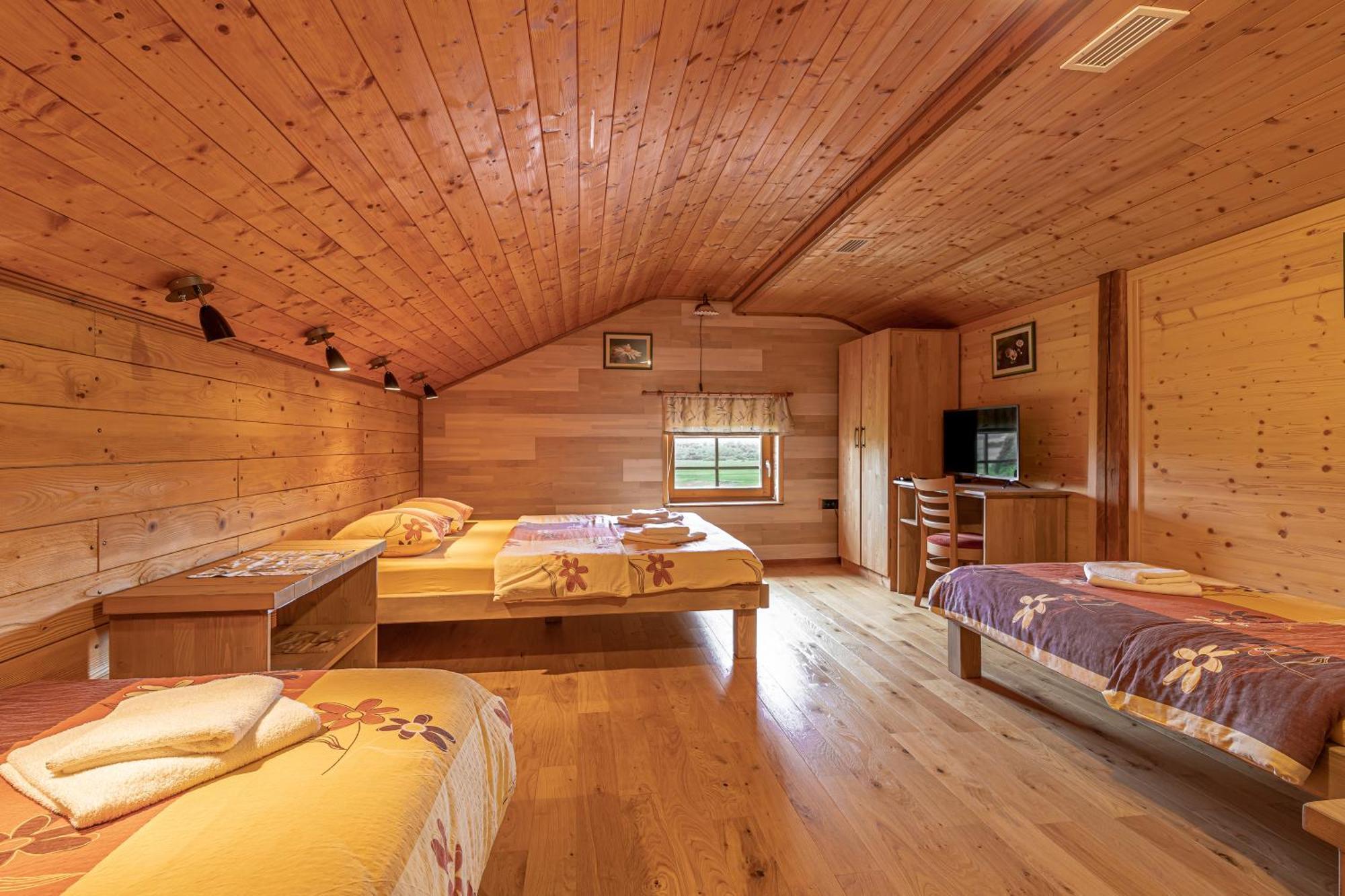House Na Meji With Sauna - Happy Rentals Півка Екстер'єр фото