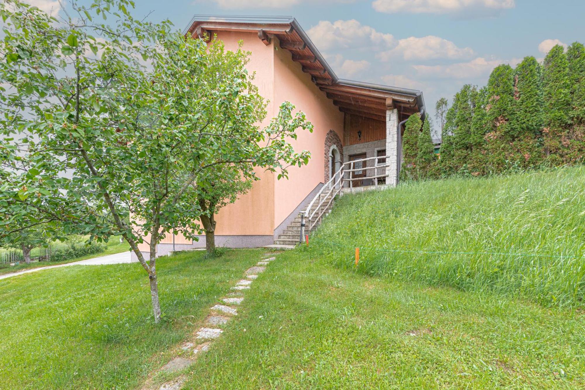 House Na Meji With Sauna - Happy Rentals Півка Екстер'єр фото