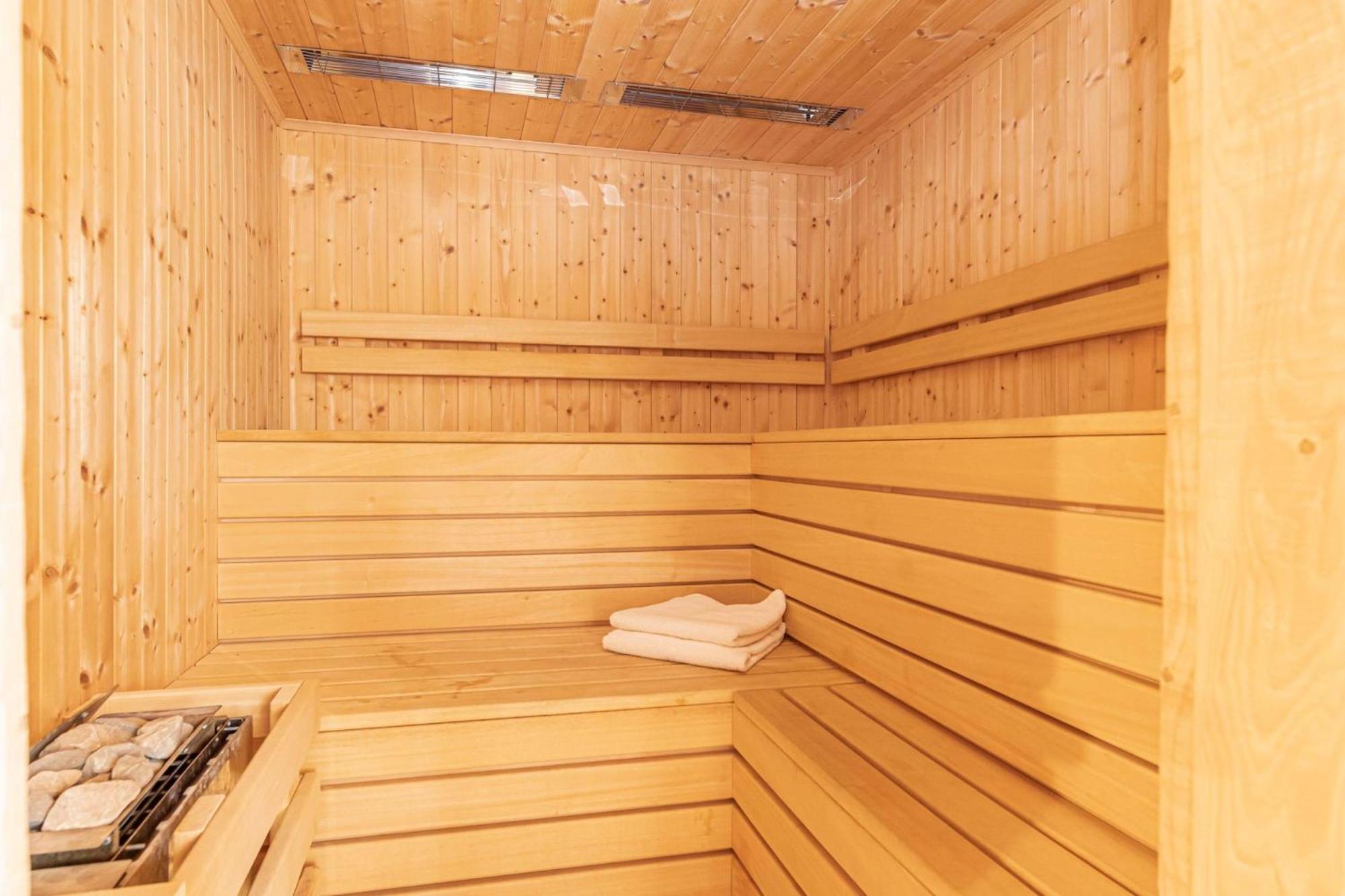 House Na Meji With Sauna - Happy Rentals Півка Екстер'єр фото